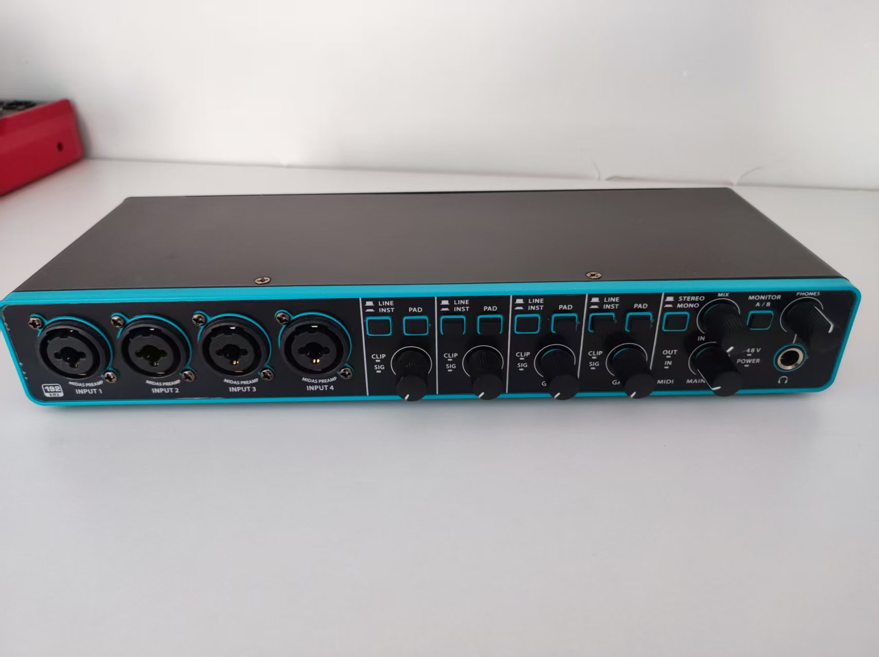 อินเทอร์เฟซเสียง USB แบบ 4 แชน - Studio Audio Interface With 48V Phantom บทวิจารณ์และราคา